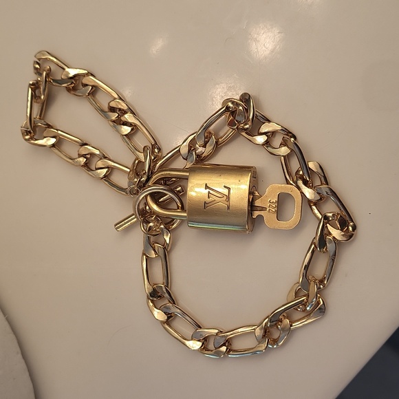 Louis vuitton trio shined by them gorgeous gold plated chocker lock key numbered - Picture 9 of 12